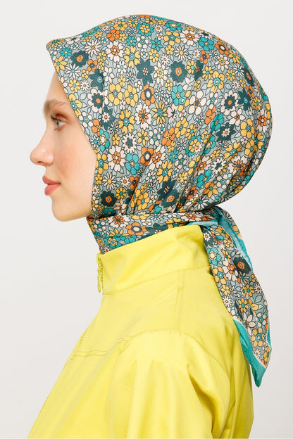 modesty Square stylish women head scarf - Hijabi Mood