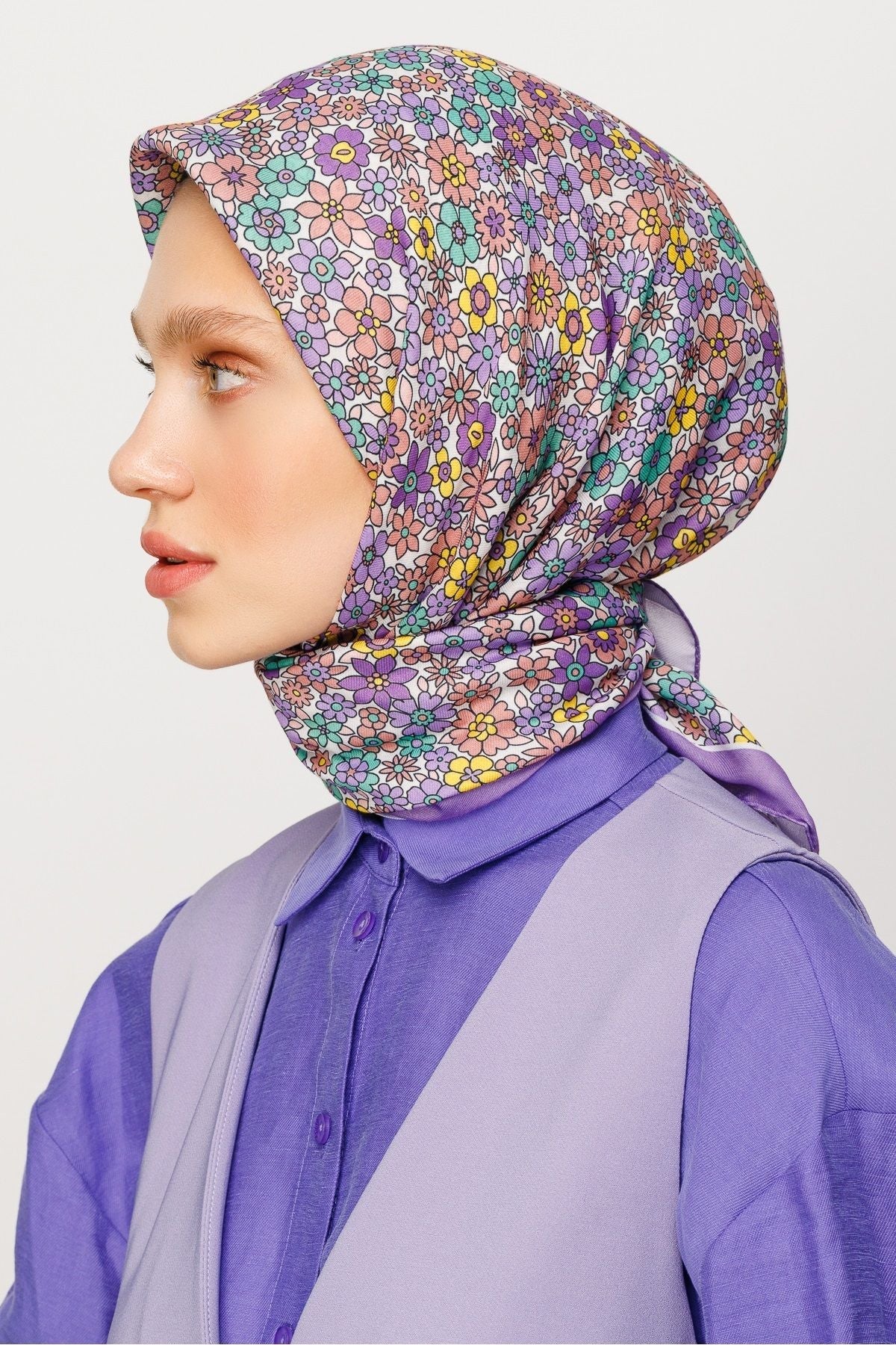 modesty Square stylish women head scarf - Hijabi Mood